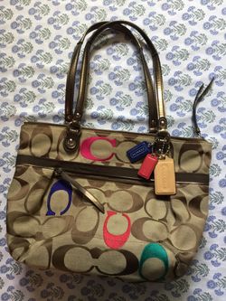 Coach Poppy Shoulder Bag ( Read Description)