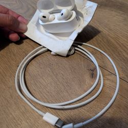 Open Box New Apple Airpods with Lightning Charging Case And Charger