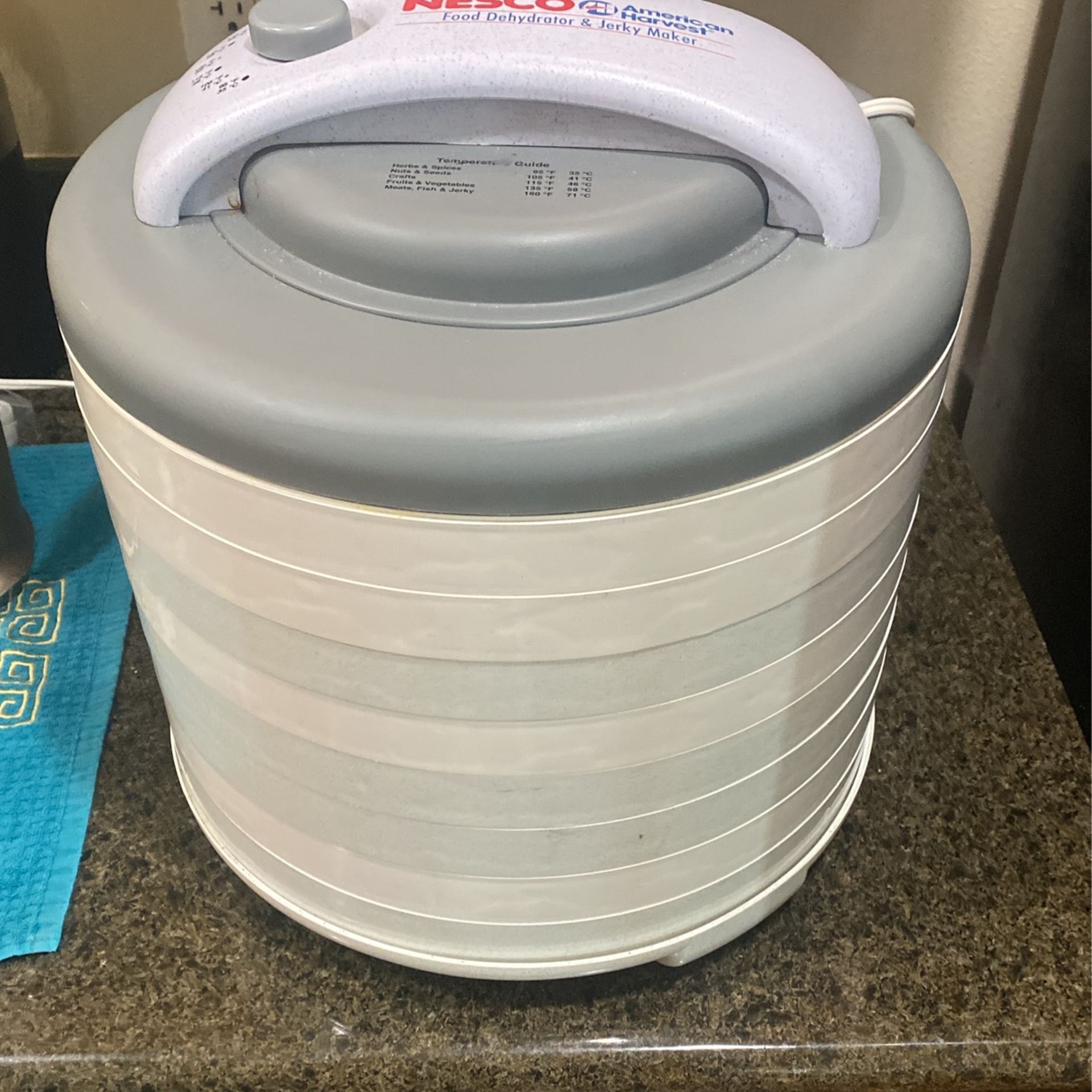 Nesco American Harvest Food Dehydrator