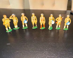 Vintage hand painted metal military / cowboy figures