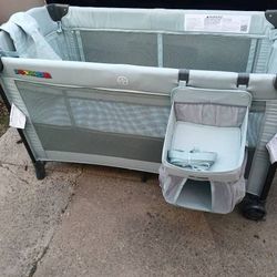 Joymor Green baby Basinet pack n play bed play yard
