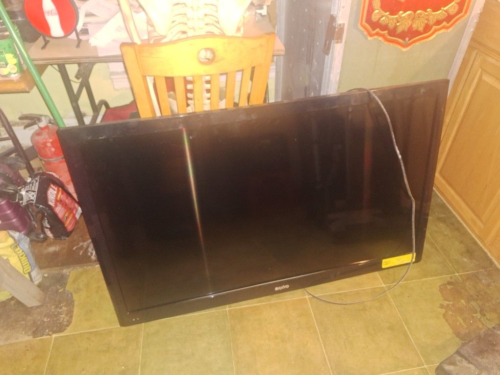 60 TV With Remote