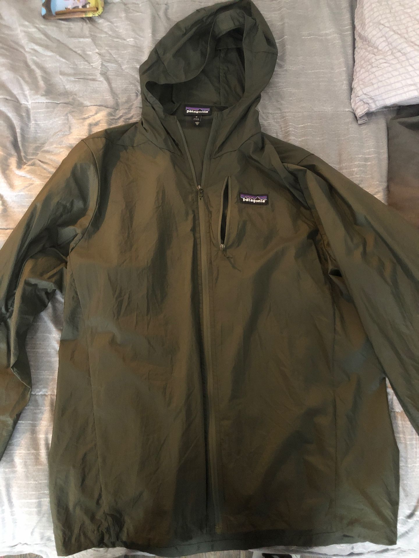 Patagonia wind breaker