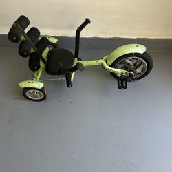 Mobo-mini Bike  Needs clean up  New $ 300