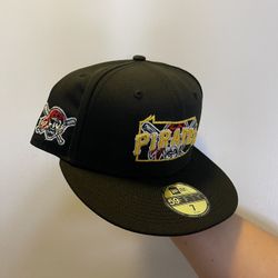 Fitted Pittsburgh Pirates Hat