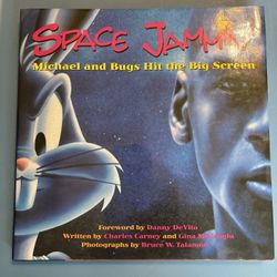 Space Jammin' : The Courtship of Michael and Bugs by Charles Carney 1996