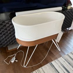 Snoo Smart Sleeper Bassinet