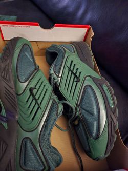 Like new Nike pegasus & Polo combo