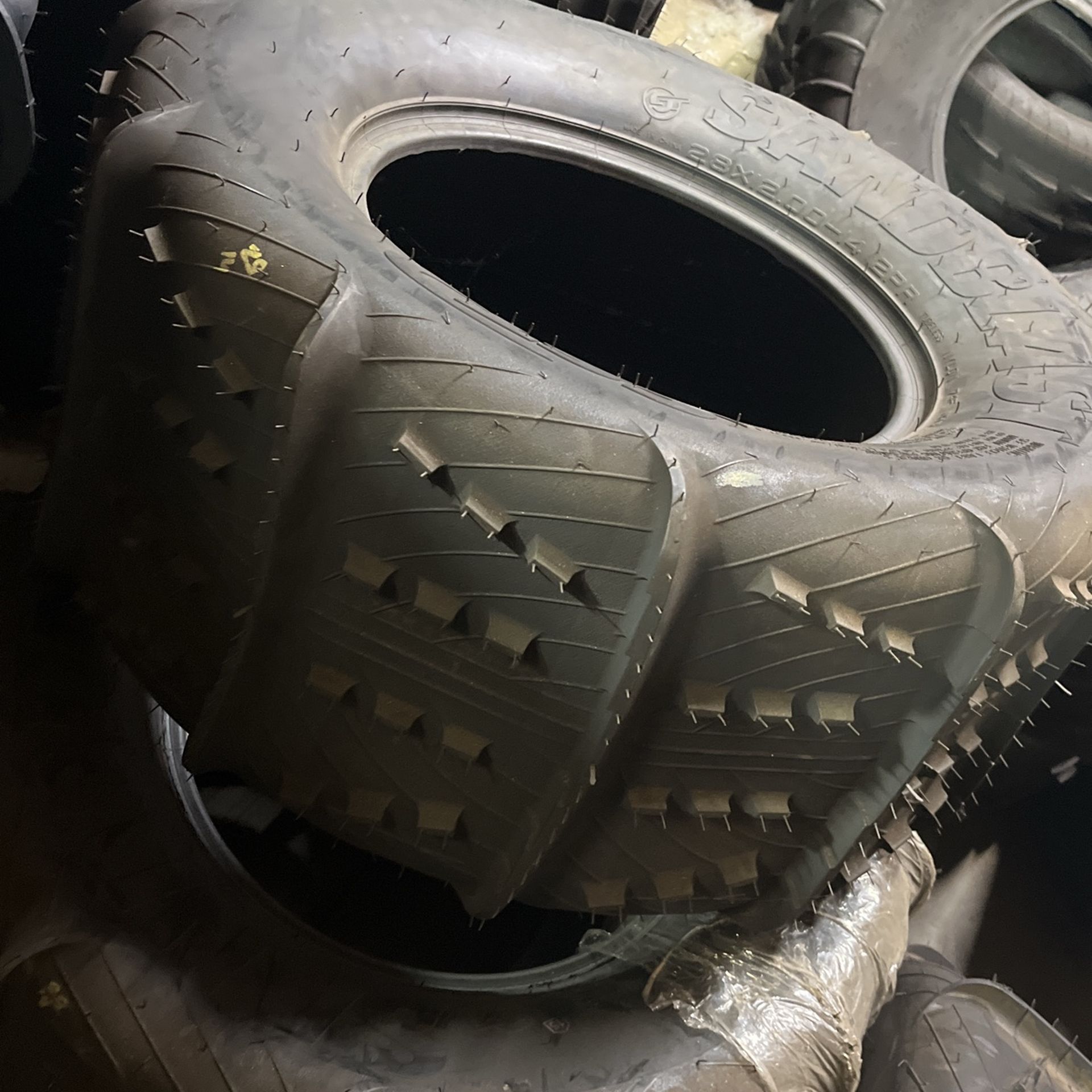 CST Sand Blast Tires Paddles 