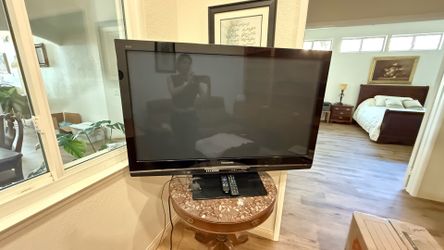 48 inch Flat screen Panasonic television