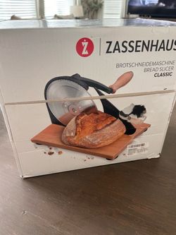Zassenhaus bread slicer  new in box