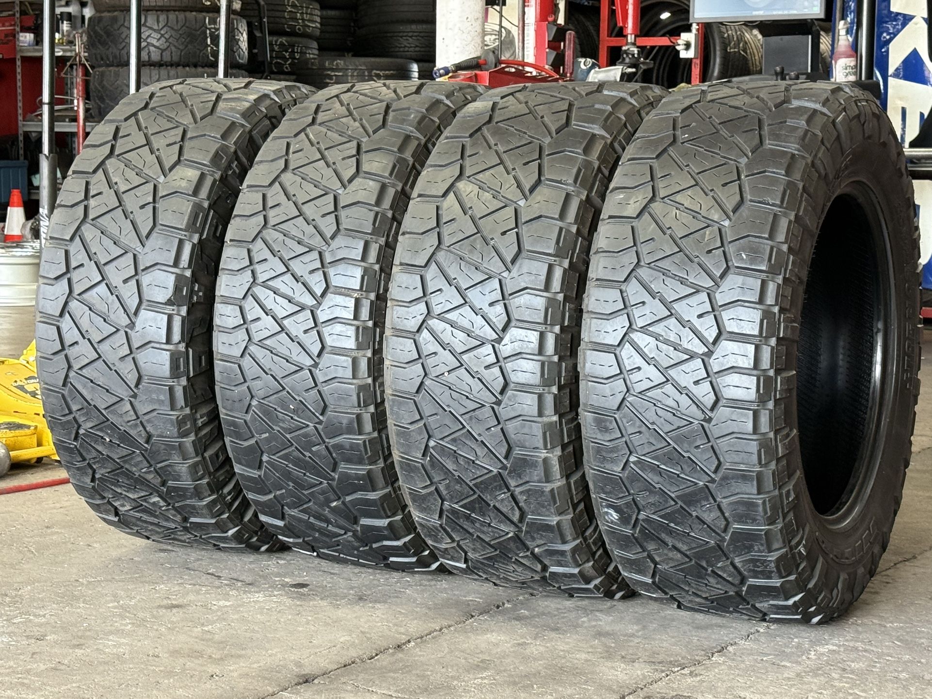 35/1250/20 Nitto Ridge Grappler Tires (used Set)