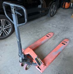 Haul Master 2.5 Ton Pallet Jack