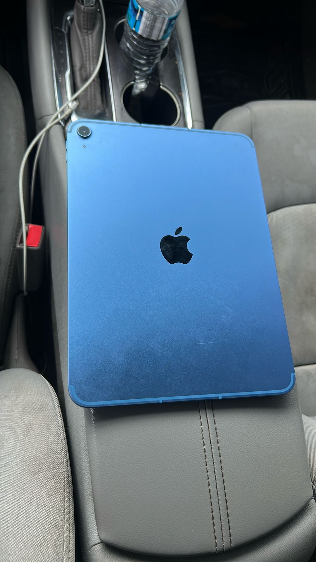 10th Generation iPad (cellular)