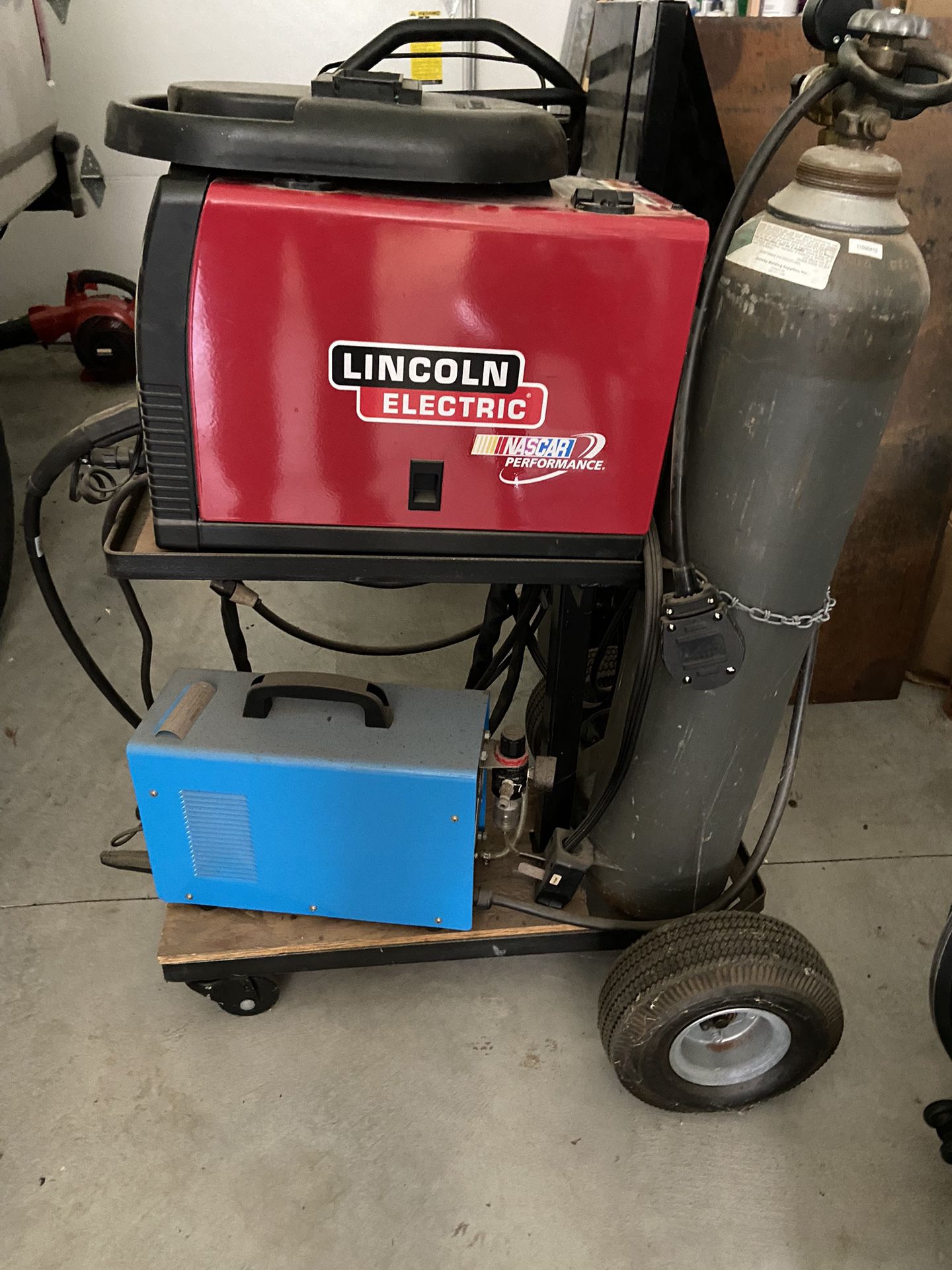 Lincoln Electric Welder 180, Lotos Cut 50D Plasma Cutter, Oxygen Bottle And Roll Around Cart!