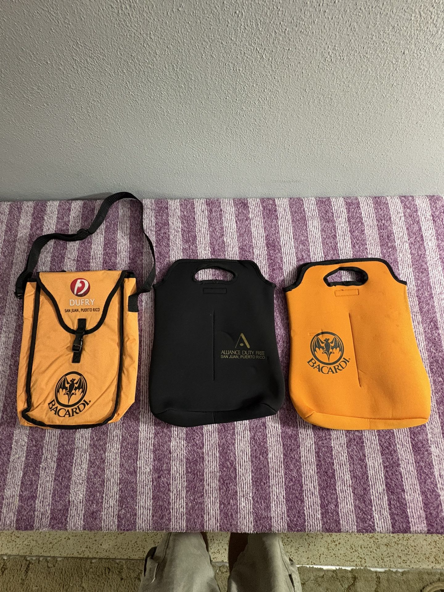 Bacardi Dufry San Juan Puerto Rico Johnny Walker 2 Bottle Insulated Travel Bag