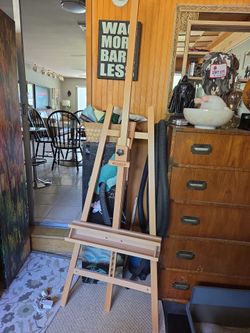 Easel...perfect condition