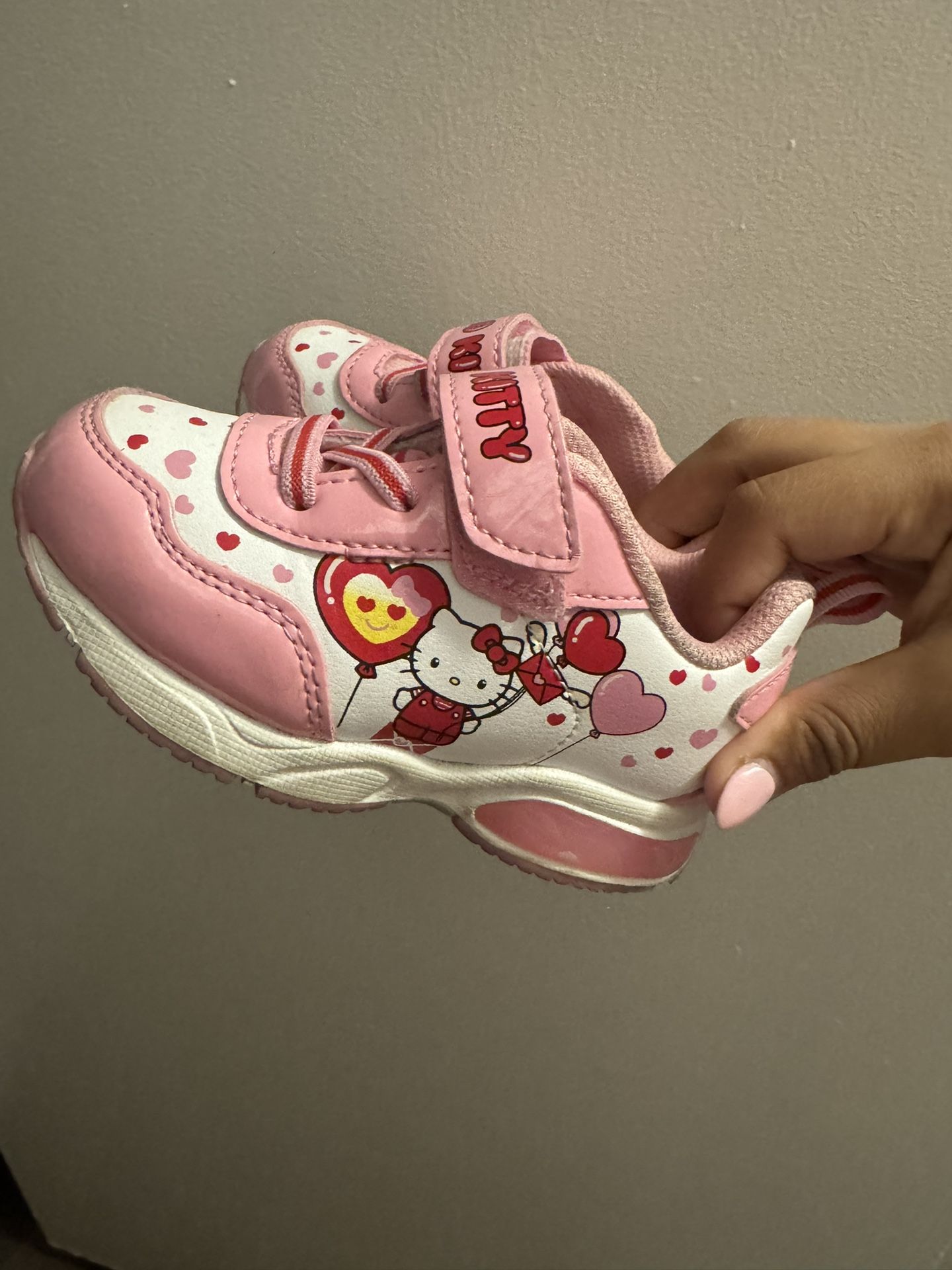 Hello Kitty Little Girl/Toddler Shoes Size 8