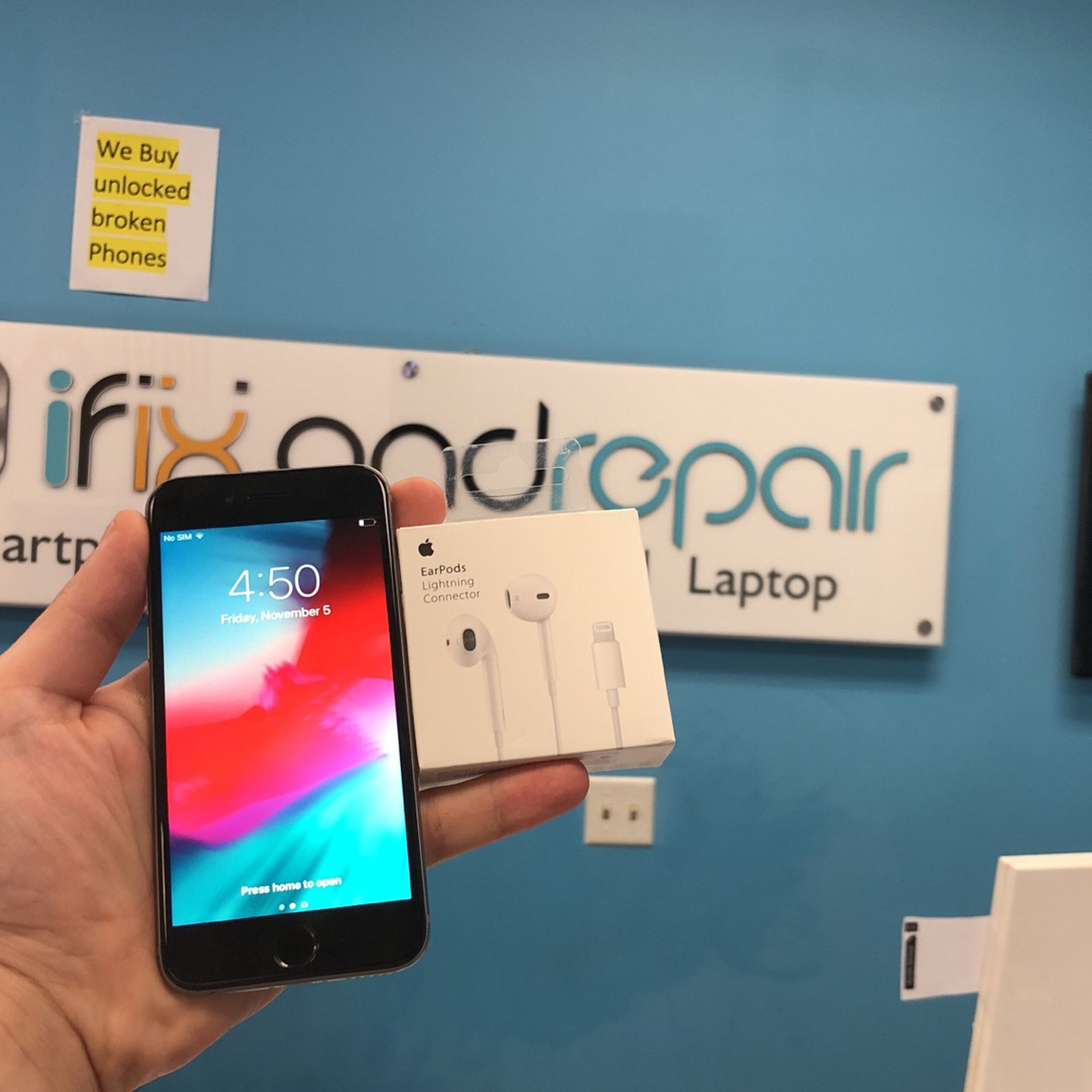 UNLOCKED IPhone 6 32GB