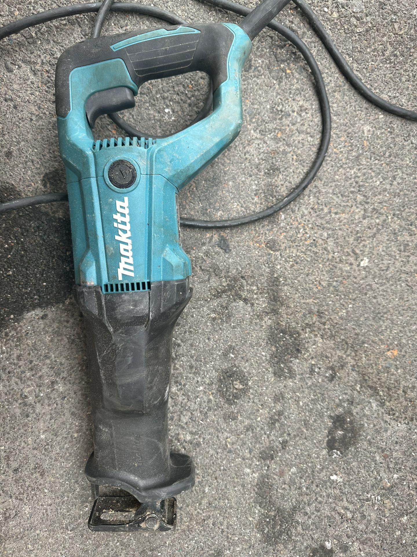 Makita Saw Saw
