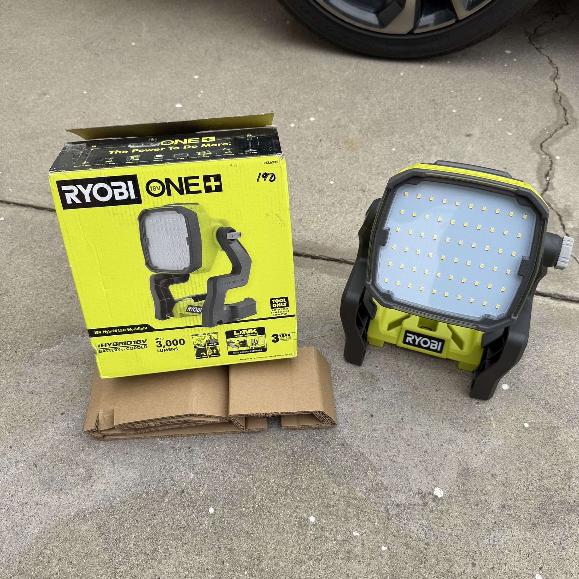 RYOBI ONE+ 18V Hybrid LED Work Light (Tool Only)  