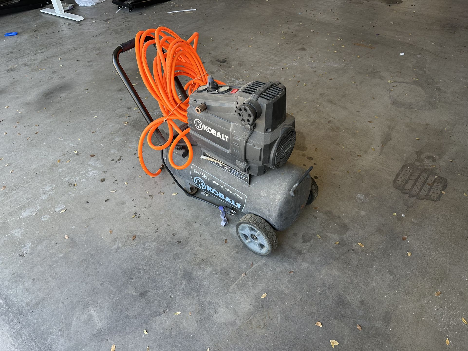 Kobalt Air Compressor With Hose 8gal- 150Psi - 1.8HP