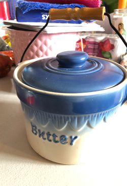 Ceramic butter 🧈 pot new never been used