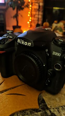 Nikon D200 digital SLR