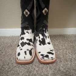 Cowhide RockEm Boots