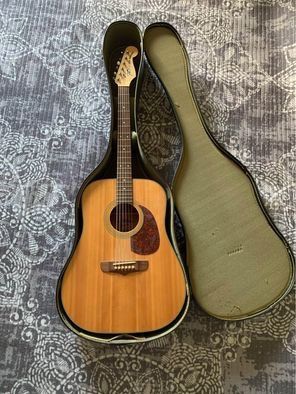 Fender San Marino Acoustic Guitar With Case