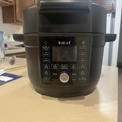 Instant Pot Duo Crisp Ultimate Lid 13-in-1 Multi-Cooker + Air Fryer with WiFi (Brand New, Minor Defect)