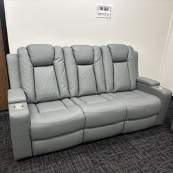 Brand New Gray Leather Recliner Three-seater With Cup Holder & Reading Light & Storage & Charging