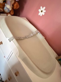 Skip Hop changing table