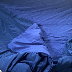 Dark Blue Reversible Full/Queen Bed Comforter Brand New 