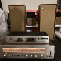 Vintage Realistic Stereo Receiver + Equalizer  + Speakers 