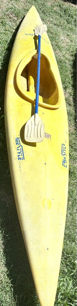 Pyranha freestyle Kayak