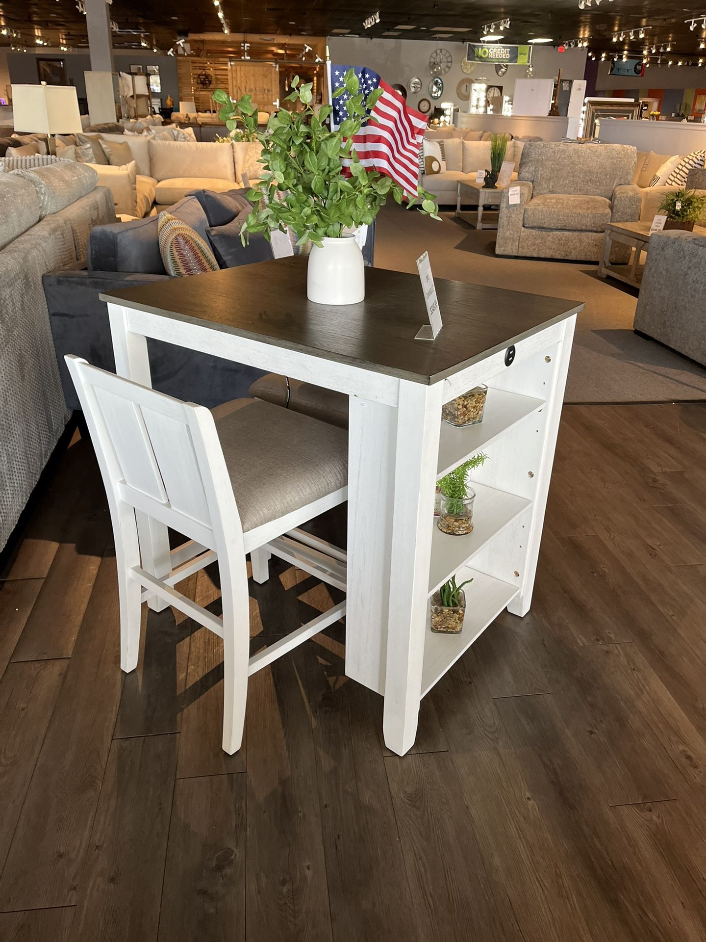 Table And 2 Barstools