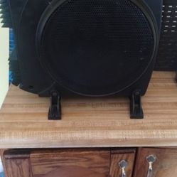 Infinity Amp With Built In 10 Inch Woofer 