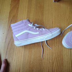 High Top Lavender Vans Size 6 Juniors/Kids 38 Euro