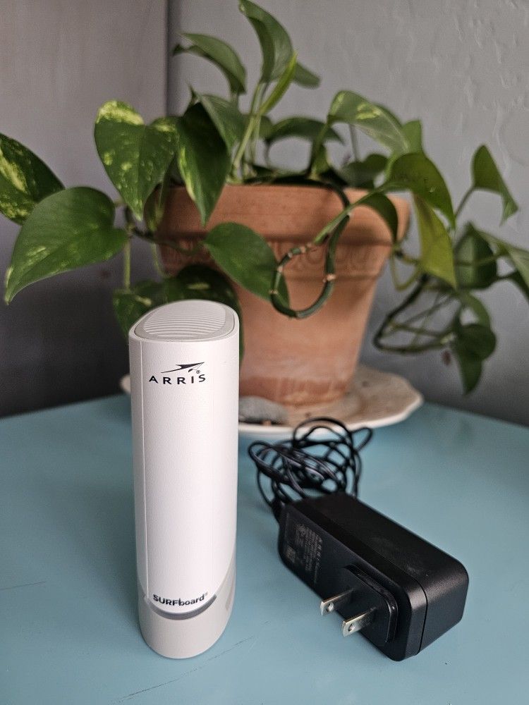 ARRIS Surfboard S33 Modem