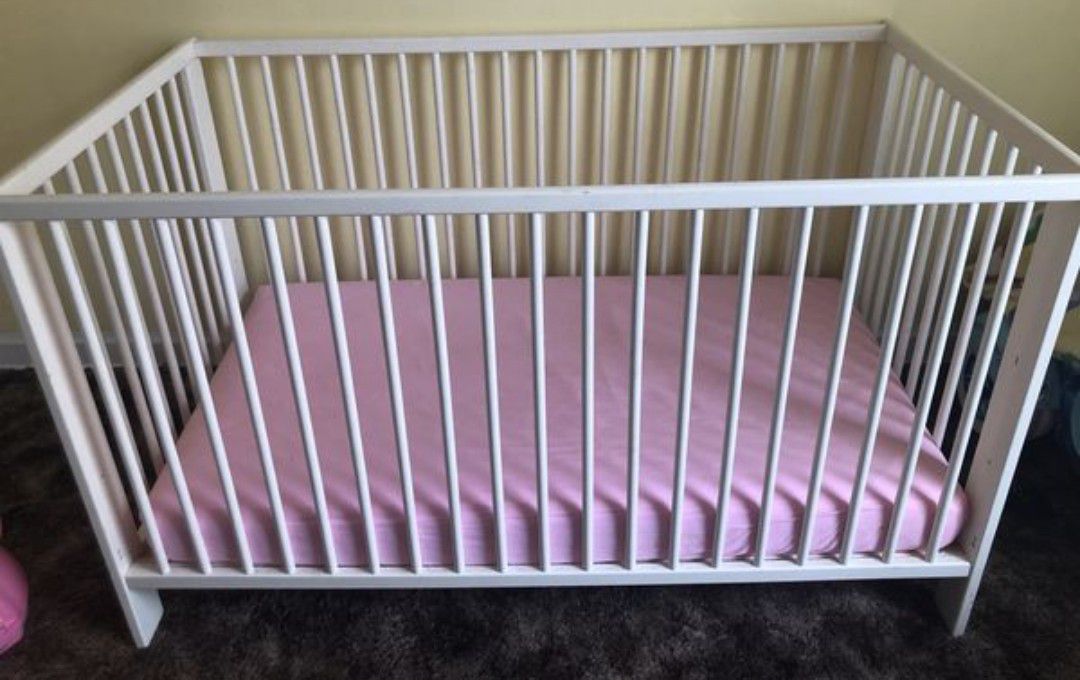 Ikea Baby/toddler crib
