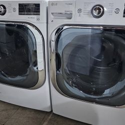 LG Jumbo Washer And Dryer Electric 