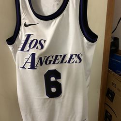 Lebron James Jersey - Lakers #06