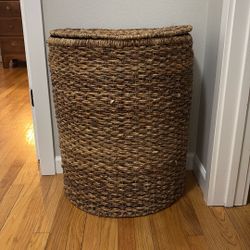 2 Wicker Laundry Hamper 