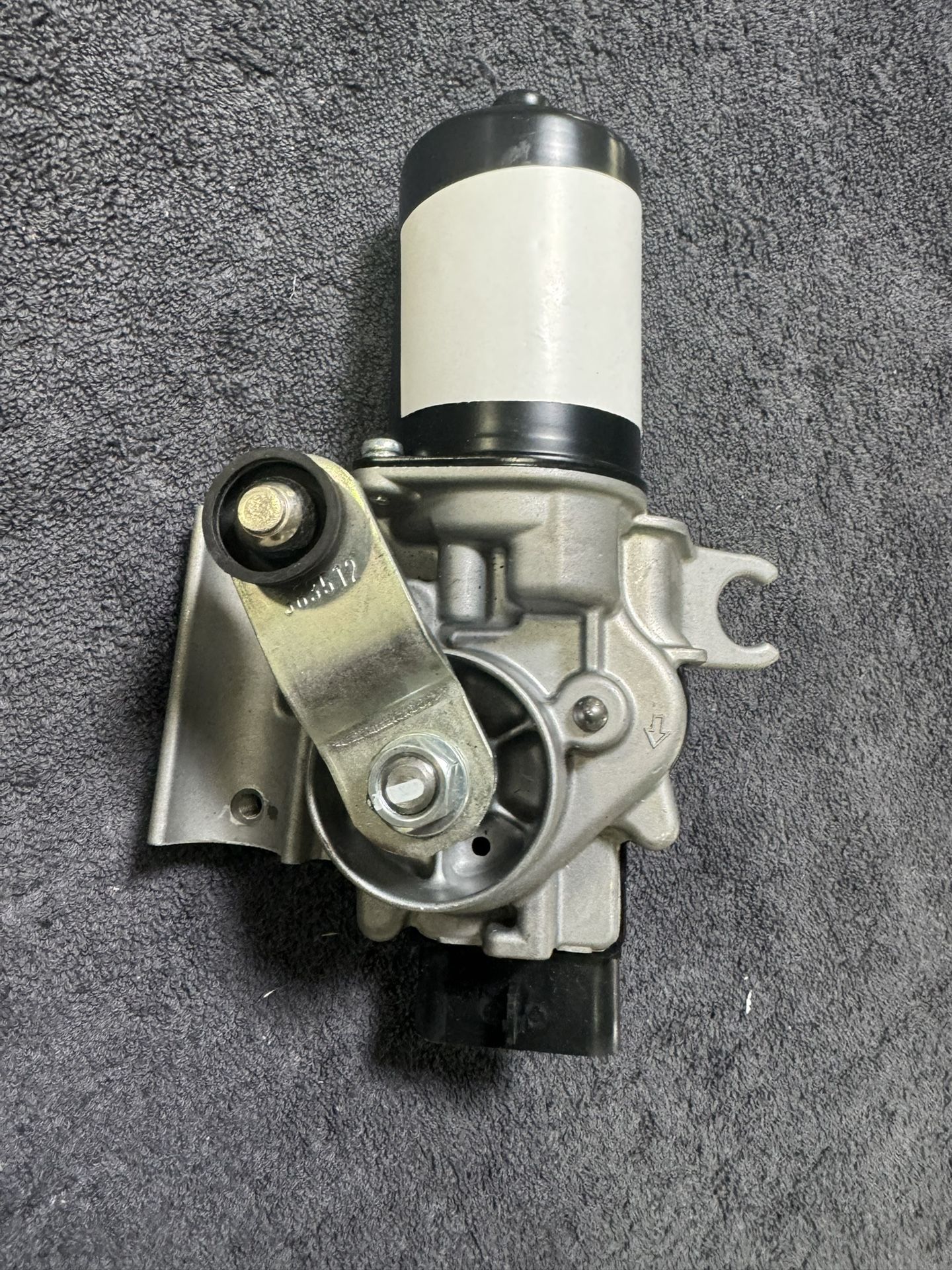 Windshield Wiper Motor GM Parts (contact info removed)1 for 2009 - 2012 Chevrolet Malibu G6