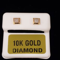 10kt Gold Diamond Studs 