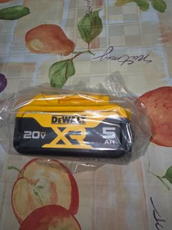New Dewalt 5ah XR battery, 2026 * PRICE FIRM*