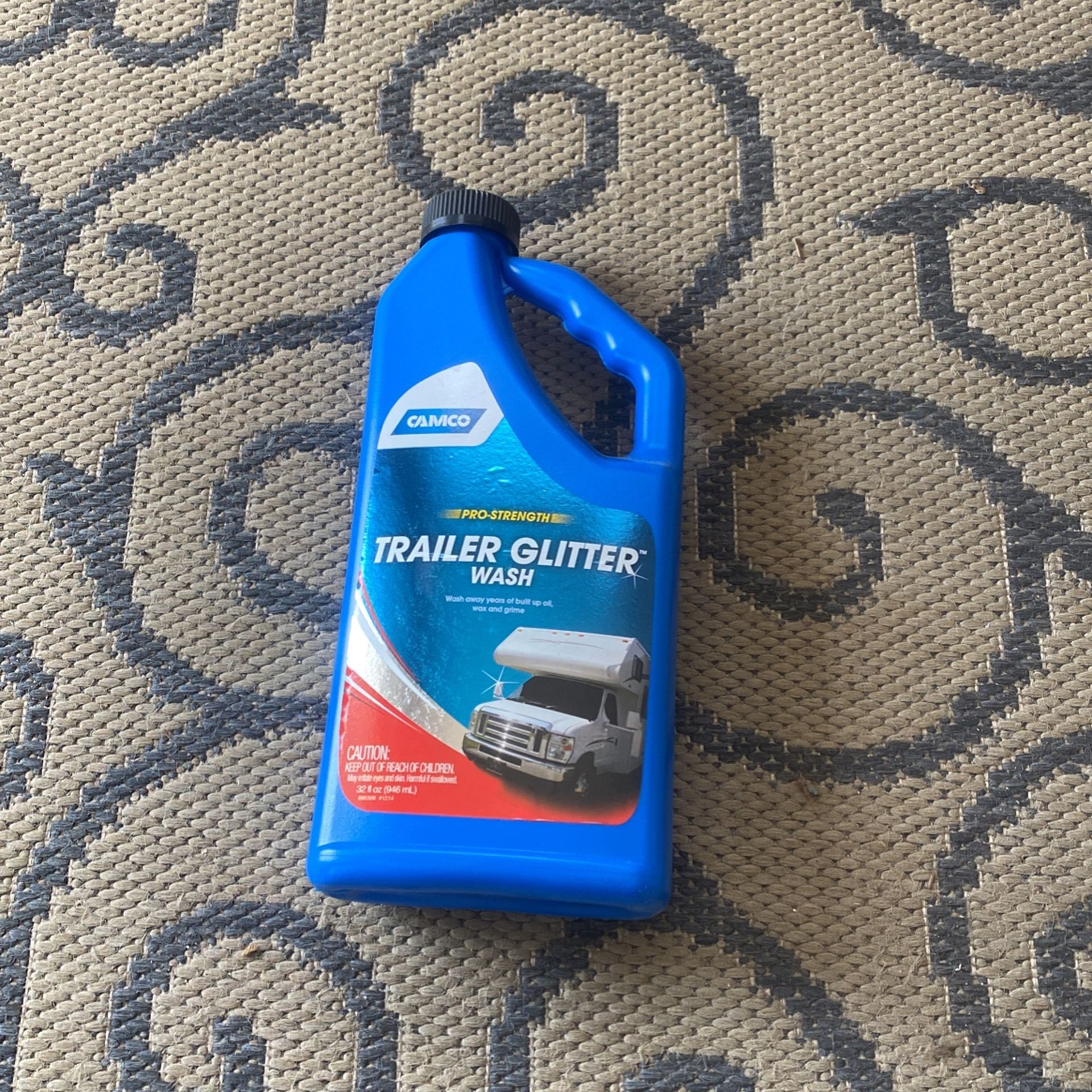 Camco Trailer Glitter Wash