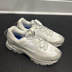 Nike Zoom Vomero Roam US Women’s SIze 11.5 (Summit White)