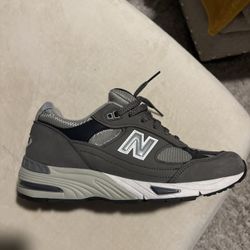New Balance 991 Grey Sz 8.5 (men’s)